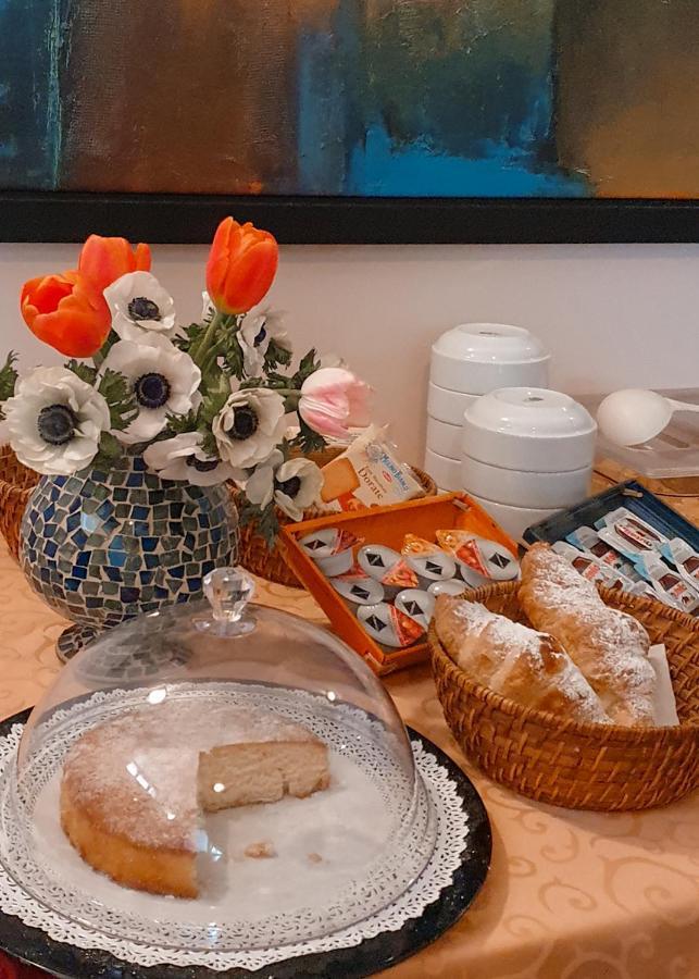 Hotel Mediterraneo 焦维纳佐 外观 照片